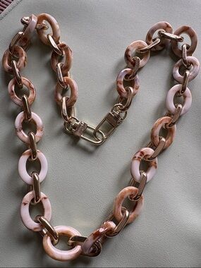 Chunky Marbled Acrylic Link Necklace | Neutral Tortoise Gold Tone Chain